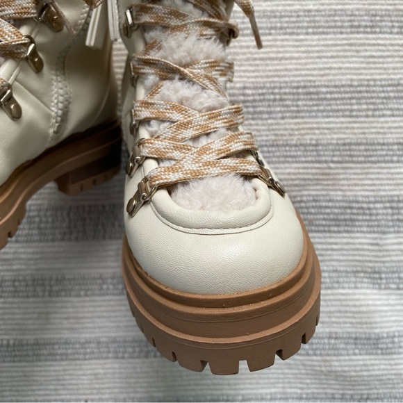 Circus By Sam Edelman Ivory Georgia Boots - Picture 9 of 15